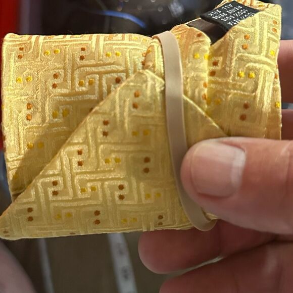 Dormeuil Yellow and Gold Patterned Silk Power Tie - Picture 12 of 12